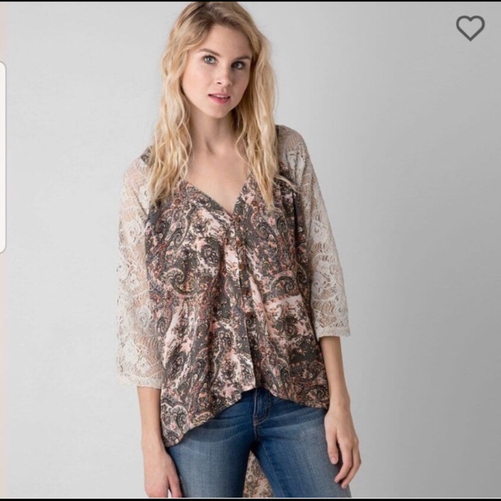 👚Gimmicks by Bke Large Paisley Crochet Blouse